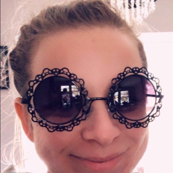 Vintage Style Sunnies - Picture 6 of 6